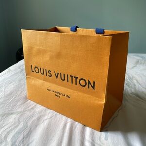 Louis Vuitton paper bag